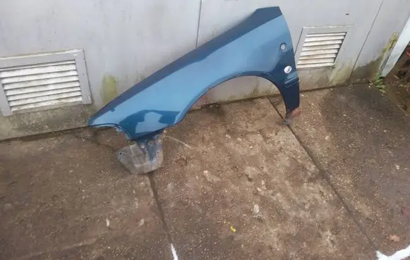 Audi A4 S4 B5 8D Fender