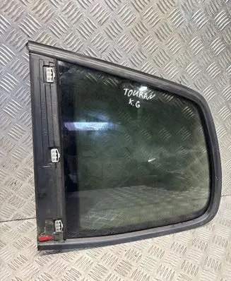Volkswagen Touran II Rear side window 1T0845041