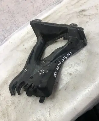 Volvo S90, V90 Other engine bay part 32244448