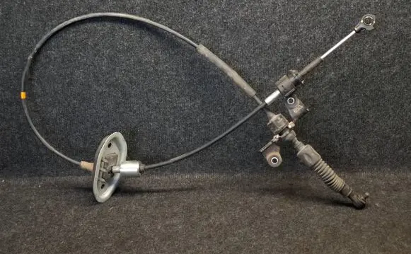 Hyundai Santa Fe Gear shift cable linkage