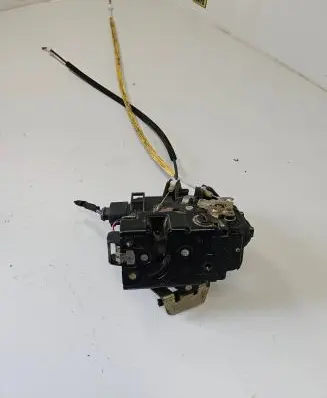Audi A6 S6 C5 4B Front door lock PA6630FV