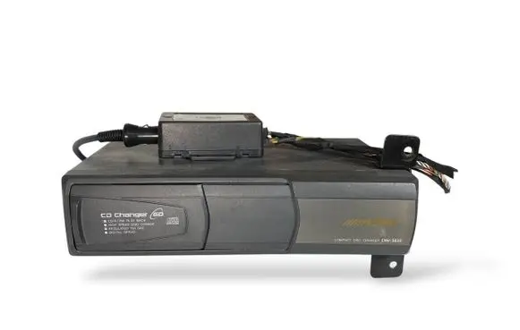 BMW X5 E53 CD/DVD changer CHMS630 020384 T31459