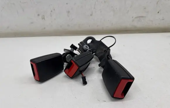 Mini Clubman F54 Rear seatbelt buckle 736206903 36422505