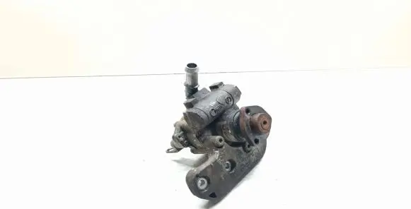BMW X1 E84 Power steering pump 6788838