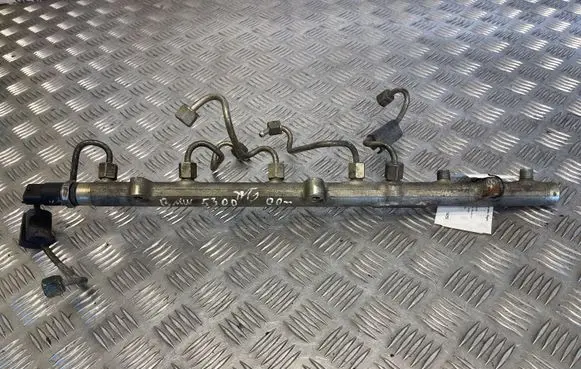 BMW 5 E39 Fuel main line pipe