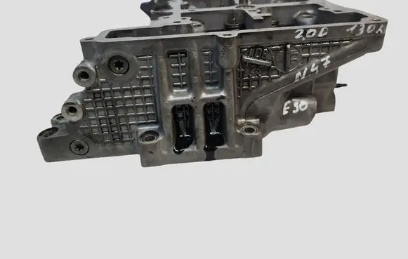 BMW 3 E90 E91 Engine head 779767807 7797678