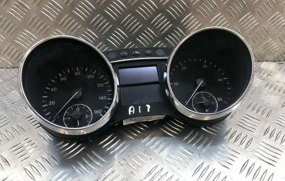 Mercedes-Benz R W251 Speedometer (instrument cluster) A2515401948 A2C53164608