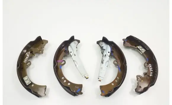 Toyota Hilux (AN10, AN20, AN30) Brake pads (rear) 044950K120