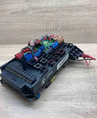 Mercedes-Benz ML W163 Fuse module 1635450205 08200101