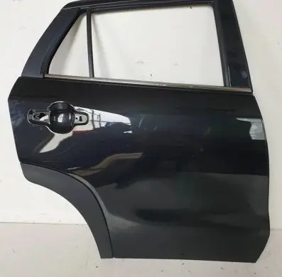 Suzuki SX4 S-Cross Rear door