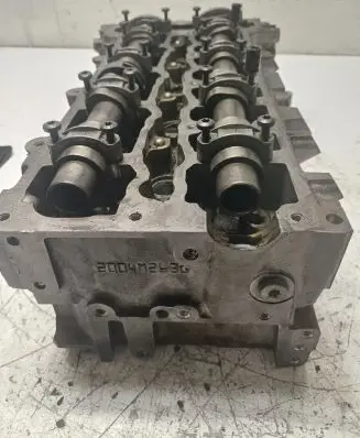 Mercedes-Benz Sprinter W906 Engine head R651016