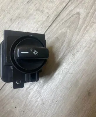 Mercedes-Benz A W169 Light switch 1695451304 32220301 0042161