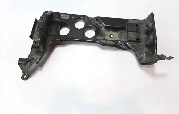 Battery bracket