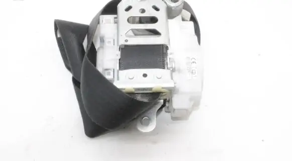 Lexus CT 200H Front seatbelt