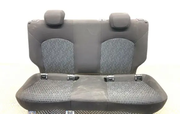 Opel Corsa E Second row seats 