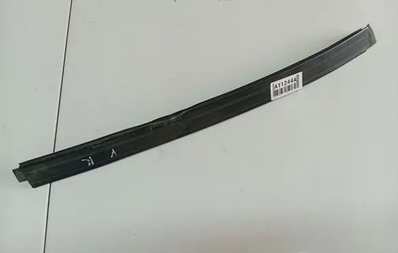 Citroen C8 Front door glass trim molding 14878970