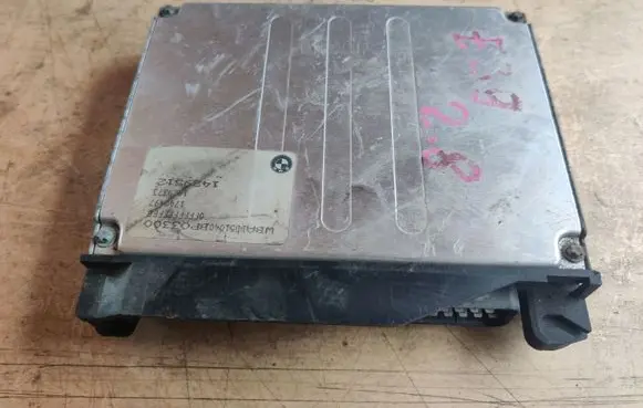 BMW 5 E39 Engine control unit/module 1429373