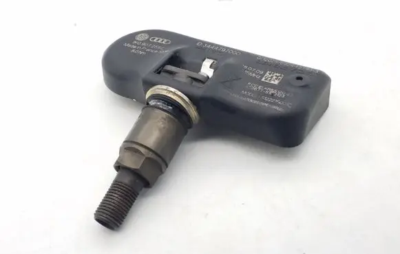 Audi Q7 4L Tire pressure sensor 1K0907255C P169BK1