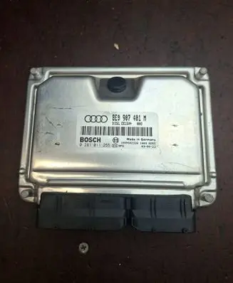 Audi A6 S6 C5 4B Engine control unit/module 8E0907401M 1039S02336 0281011255