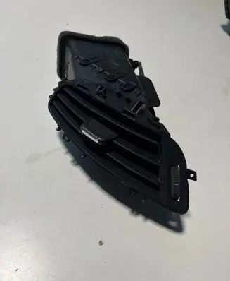 Opel Zafira C Dashboard side air vent grill/cover trim 330188061