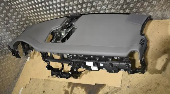 Porsche Cayenne (9Y0 9Y3) Dashboard 