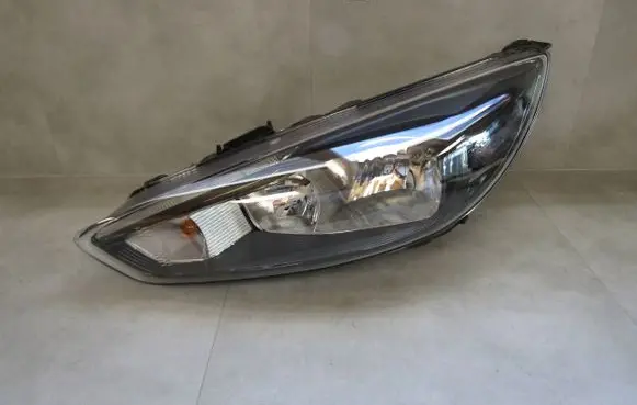 Ford Focus Headlight/headlamp F1EB13W030A