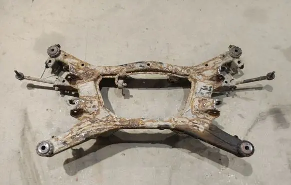 Subaru B9 Tribeca Rear subframe 