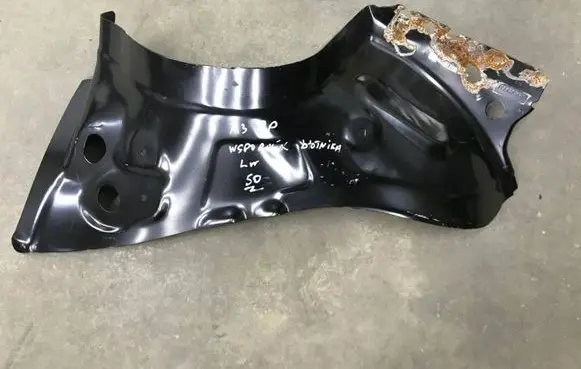 Audi A3 S3 8P Fender mounting bracket