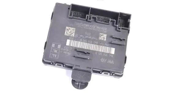 Audi Q2 - Door control unit/module 8W1959595D