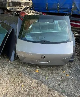 Skoda Rapid (NH) Tailgate/trunk/boot lid 5JA827219