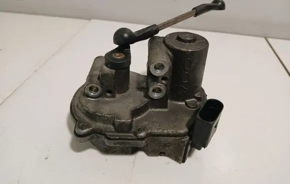 Audi Q7 4L Intake manifold valve actuator/motor A2C53308513