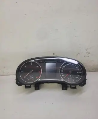 Audi A1 Speedometer (instrument cluster) 8X0920930A