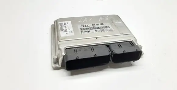 Audi A6 S6 C5 4B Engine control unit/module 0261207580 8E0909052
