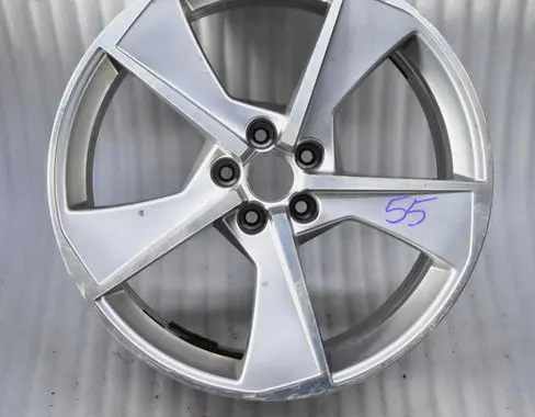 Audi Q7 4M R20 alloy rim 