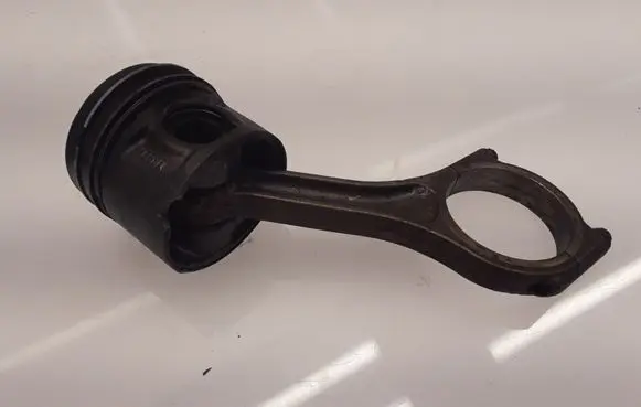 Peugeot 607 Piston with connecting rod H268X
