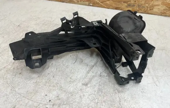 BMW 5 GT F07 Headlight/headlamp mounting bracket 7200777 11071510 5164