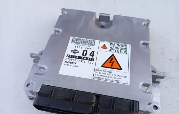 Nissan X-Trail T30 Wing mirror control module 23710EQ462