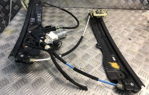 BMW 5 F10 F11 Front door electric window regulator 