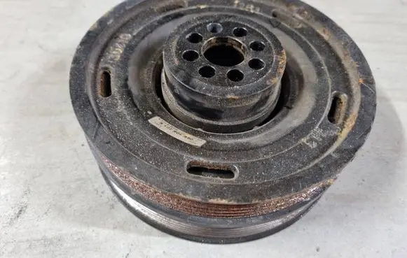 Audi A6 S6 C6 4F Crankshaft pulley 06E105251E