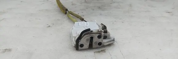 Mazda 6 Front door lock F96G01R2