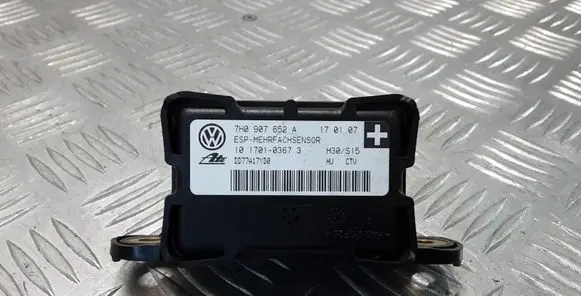 Volkswagen Touareg I ESP acceleration yaw rate sensor 7H0907652A