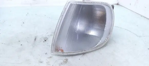 Volkswagen Polo III 6N 6N2 6NF Front indicator light 6N0953049C