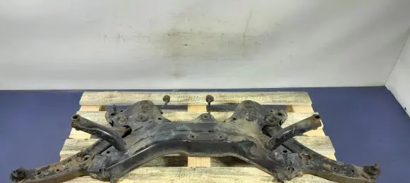 Suzuki Swift I Front subframe