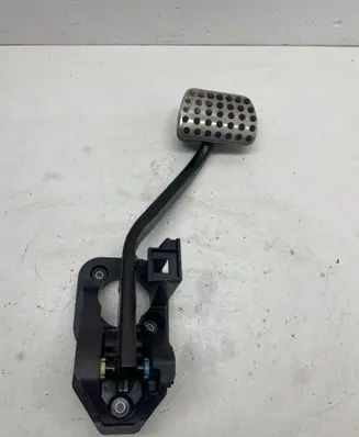 Mercedes-Benz GLE W167 Brake pedal A1672900300 A1702900182