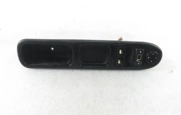 Peugeot 307 Electric window control switch 96351622XT