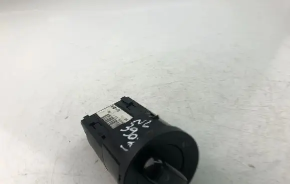 Volkswagen Golf V Light switch 6Q0941531B