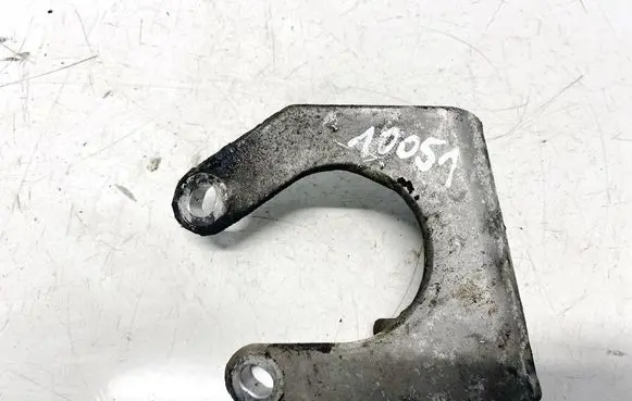 Volvo XC60 Engine mounting bracket 30713236
