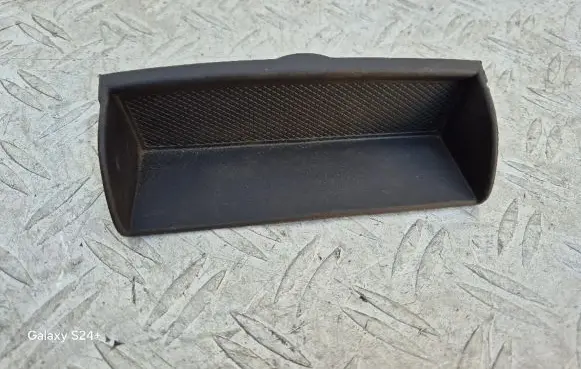 Mercedes-Benz ML W166 Glove box pad 16906864 A1666830994