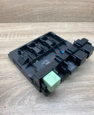 Volkswagen PASSAT B7 Comfort/convenience module 3AA937087B