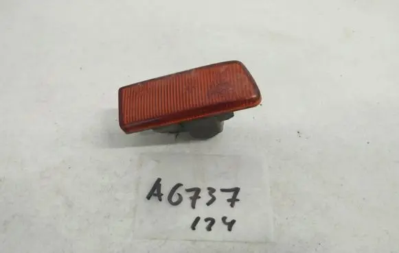 Peugeot 406 Front fender indicator light